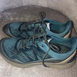 ecco performance running shoes